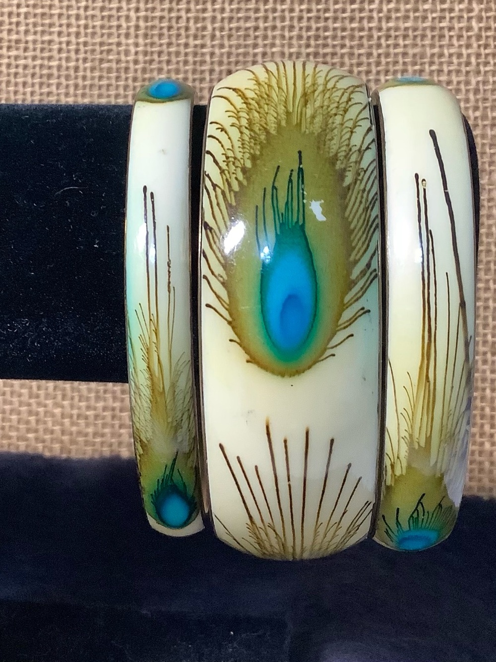 Vintage Peacock Feather Bangle Bracelet Brass Enamel Set of 3 - Picture 4 of 7